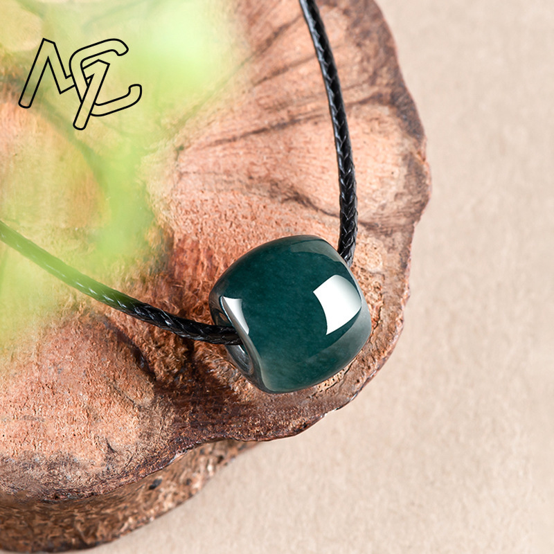 Natural Myanmar Emerald Deep B - огляд і ціна Beading